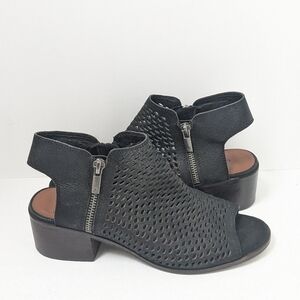 Lucky brand leather nelwyna sandals